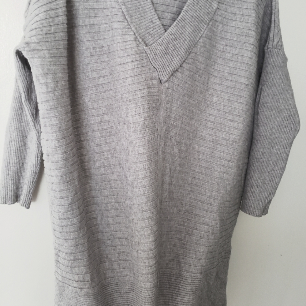 Stitch drop long grey sweater, size small